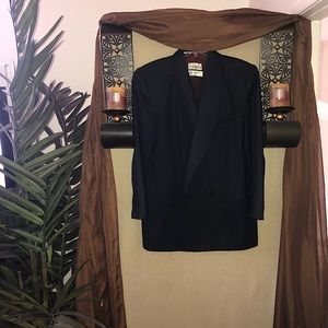 Nice work blazer! Price negotiable!!😊